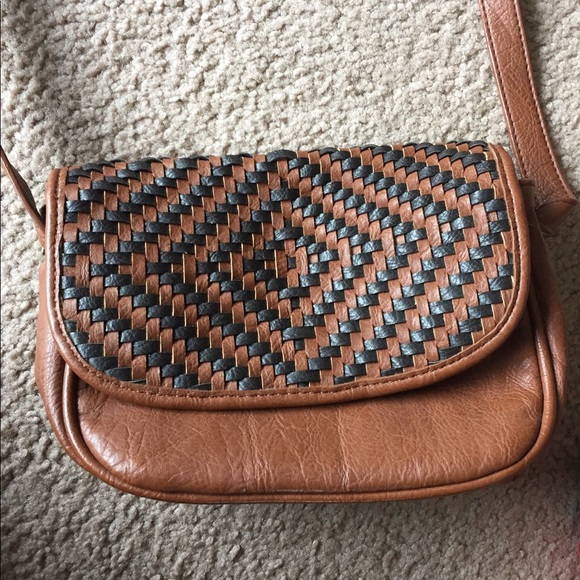 American eagle faux leather crossbody bag - Picture 2 of 3